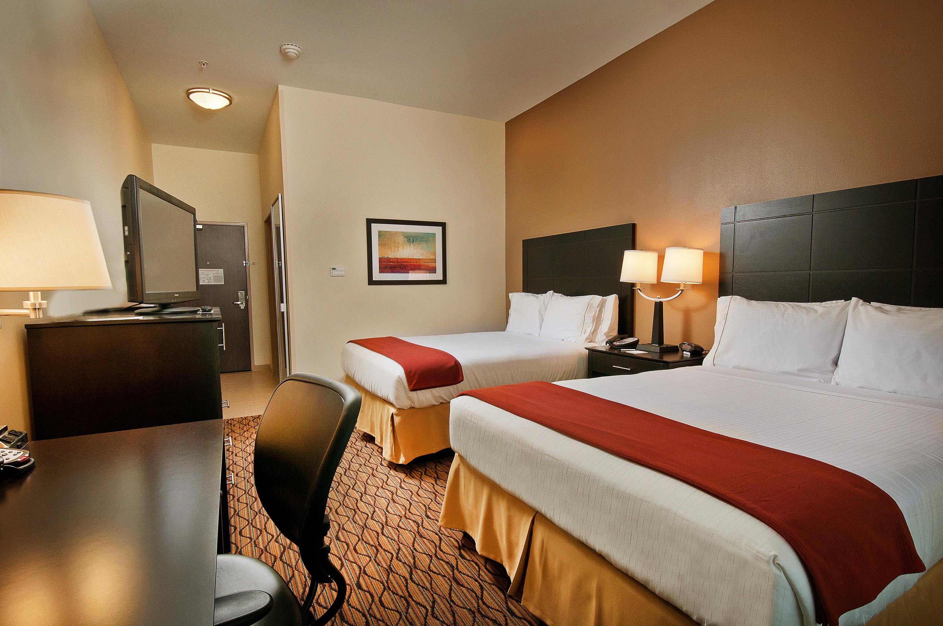 Holiday Inn Express Hotel And Suites Pearsall By Ihg Exteriör bild